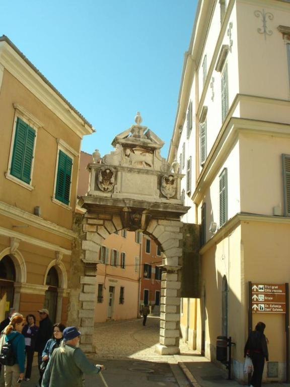 Apartman Sara Rovinj Exterior foto